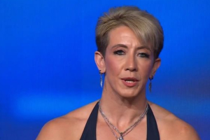 «The Chase»: H πυγμάχος, pole dancer και μητέρα 4 παιδιών που εντυπωσίασε τη Μπεκατώρου (Βίντεο)