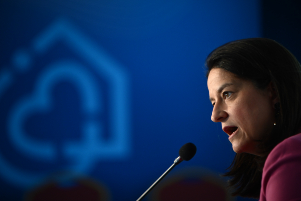 Η Κεραμέως τελειώνει την κουβέντα για πληρωμή των συντάξεων πριν το Πάσχα