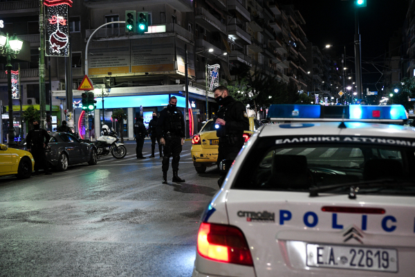 Νέο επεισόδιο οπαδικής βίας στη Χαλκίδα: Πατέρας δέχτηκε επίθεση με ρόπαλα και σφυριά από χούλιγκαν ενώ περίμενε το παιδί του