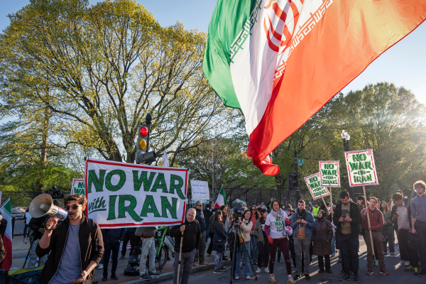 Σε τροχιά ειρηνευτικών συνομιλιών ΗΠΑ και Ιράν - Τα «αγκάθια» της διαπραγμάτευσης