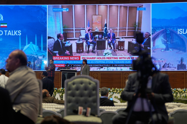 Πακιστάν: Απευθείας οι διαπραγματεύσεις ΗΠΑ - Ιράν στο Ισλαμαμπάντ