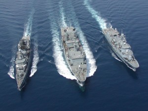 Ανοιχτά προς το κοινό τρία πολεμικά πλοία στον Πειραιά
