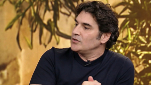 Ο Χριστόφορος Παπακαλιάτης στο ABC για την συνταγή επιτυχίας του Maestro