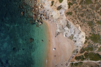 Οι πιο ωραίες παραλίες ανήκουν στους γυμνιστές – Τα 3 κρυφά διαμάντια της Αττικής