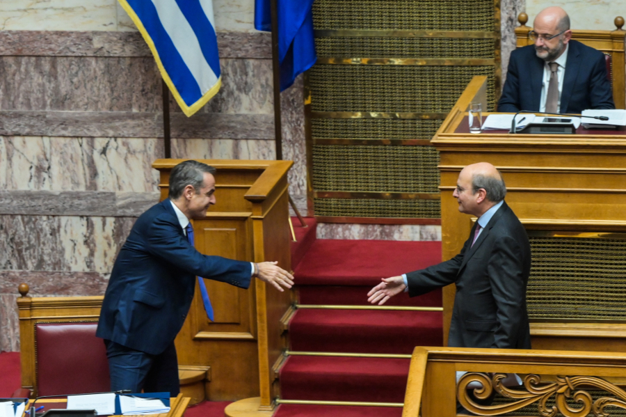 Μητσοτάκης για κατώτατο: Το 2025 ο μέσος μισθός θα είναι πάνω από 1500 ευρώ