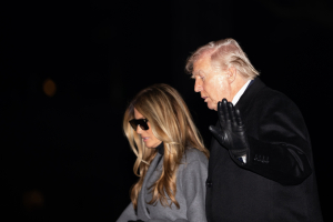 Τραμπ: Είπε τη Μελάνια «σταρ του κινηματογράφου» και εκείνη το πίστεψε (Βίντεο)