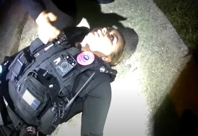 Σοκαριστικό βίντεο: Η στιγμή που αστυνόμος στη Φλόριντα πέφτει αναίσθητη αφού εκτέθηκε σε ισχυρό ναρκωτικό