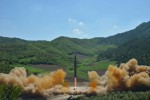 Η Ν. Κορέα ξεκίνησε γυμνάσια με πραγματικά πυρά